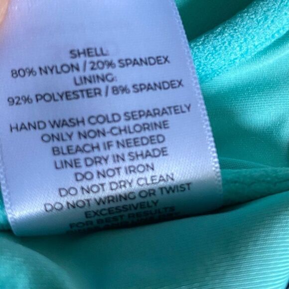 SHADE
& Shore Women's Purple Bikini Top 36DD - Picture 8 of 8